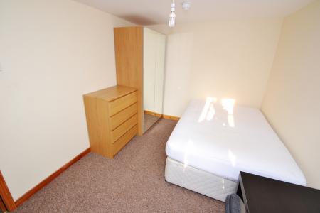 6 bedroom Detached house to let in Balfour Road, Lenton, Nottingham, NG7