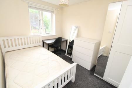 6 bedroom Detached house to let in Balfour Road, Lenton, Nottingham, NG7