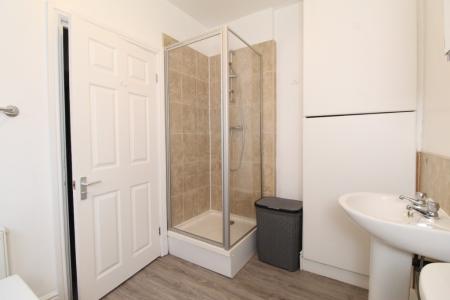 1 bedroom Flat to let in Castle Boulevard, Lenton, Nottingham, NG7