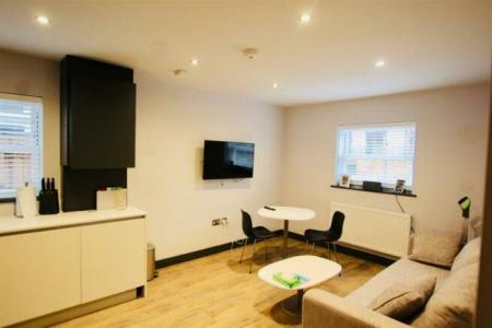 2 bedroom Flat to let in Park Suites, Arboretum, Nottingham, NG7