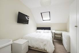 5 bedroom Flat to let in Hope Drive, Nottingham, NG7