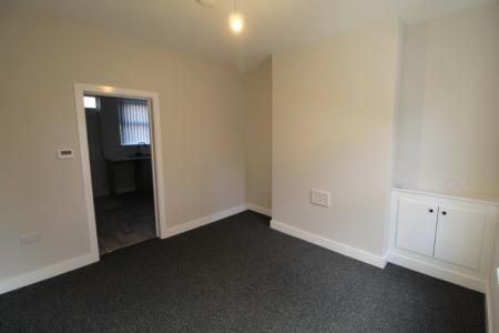 3 bedroom Terraced House to let in Mundella Road, The Meadows, Nottingham, NG2