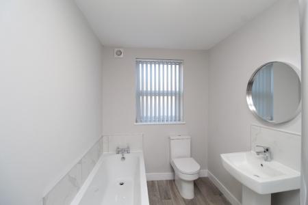 3 bedroom Terraced House to let in Mundella Road, The Meadows, Nottingham, NG2