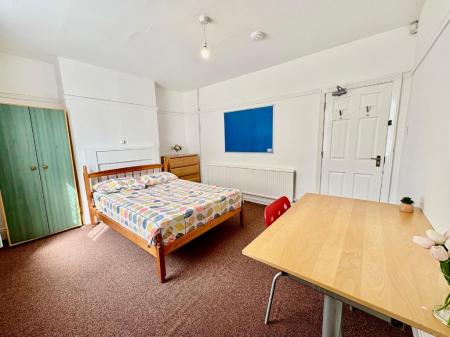 6 bedroom Terraced House to let in Osmaston Street, Lenton, Nottingham, NG7