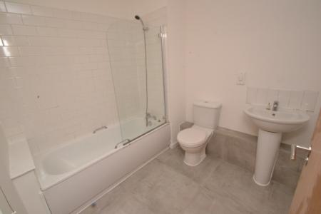 2 bedroom Flat to let in Portland Square, Raleigh Street, Nottingham, NG7