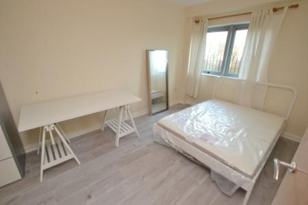 2 bedroom Flat to let in Portland Square, Raleigh Street, Nottingham, NG7