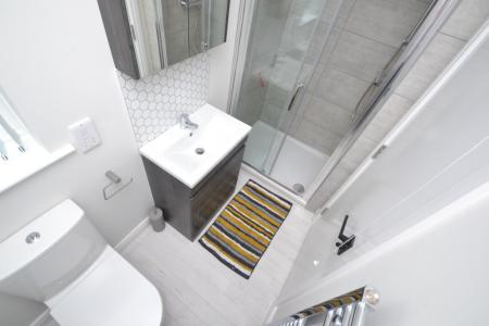 1 bedroom Flat to let in Henry Road, West Bridgford, NG2