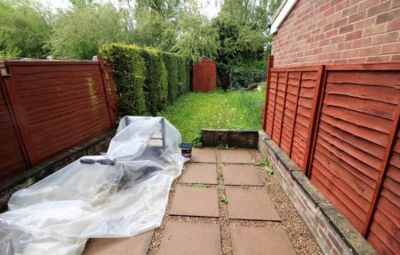 3 bedroom Semi-detached house to let in Montpellier Road, Dunkirk, Nottingham, NG7