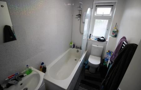 3 bedroom Semi-detached house to let in Montpellier Road, Dunkirk, Nottingham, NG7