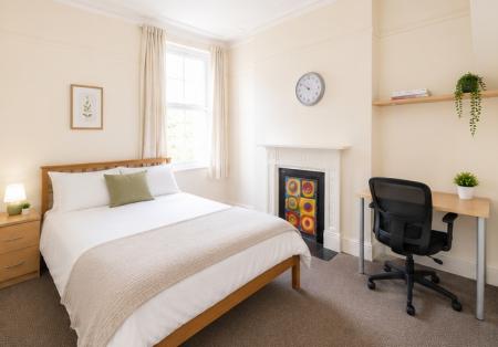 (4BED) Derby Grove, Lenton, Nottingham, NG7