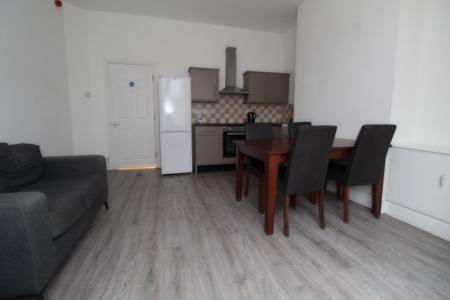 1 bedroom Flat to let in (26/27) Castle Boulevard, Lenton, Nottingham, NG7