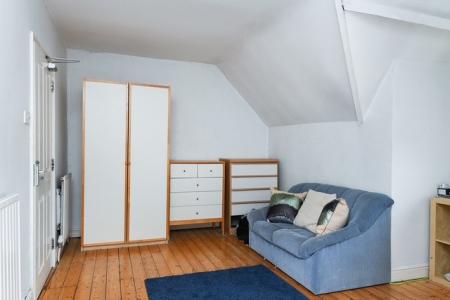 5 bedroom Flat to let in (5 Bed) Millicent Road, West Bridgford, NG2