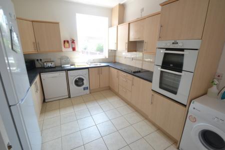 5 bedroom Detached house to let in (Bills exc) North Road, West Bridgford, NG2