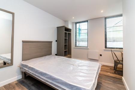 6 bedroom Apartment to let in Howard Street, Nottingham, NG1