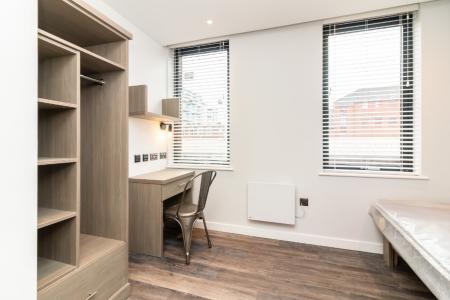 6 bedroom Apartment to let in Howard Street, Nottingham, NG1