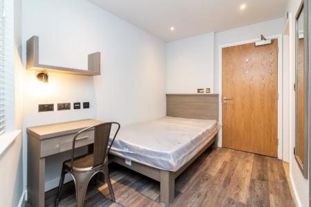 6 bedroom Apartment to let in Howard Street, Nottingham, NG1