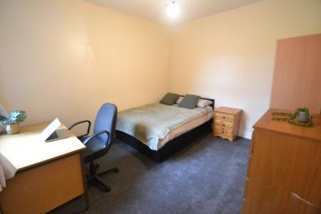 5 bedroom Semi-detached house to let in (5BED) Sherwin Road, Lenton, Nottingham, NG7