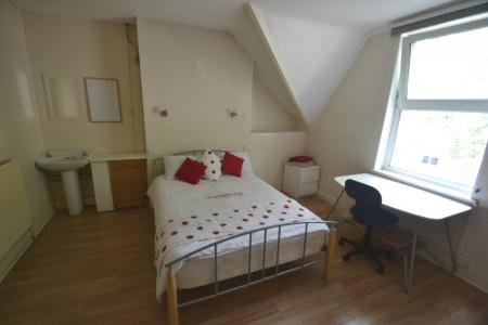 5 bedroom Semi-detached house to let in Castle Boulevard (5 Bed), Nottingham, NG7