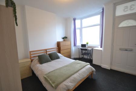 4 bedroom Terraced House to let in Claude Street, Dunkirk, Nottingham, NG7