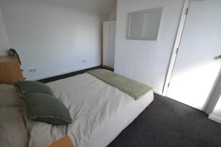 4 bedroom Terraced House to let in Claude Street, Dunkirk, Nottingham, NG7