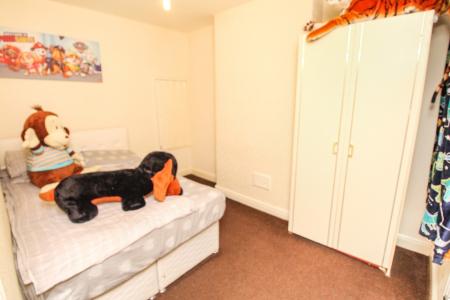 2 bedroom Terraced House to let in Sandringham Road, Sneinton, NG2