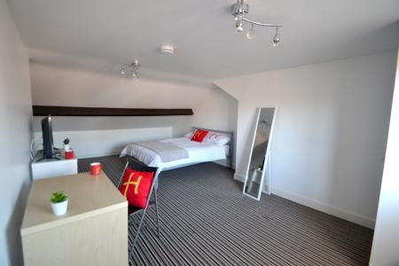 4 bedroom Detached house to let in (4 Bed) Watkin Street, City Centre, Nottingham, NG3