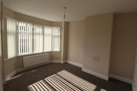 3 bedroom Semi-detached house to let in Charlbury Road, Wollaton, Nottingham, NG8