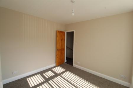 3 bedroom Semi-detached house to let in Charlbury Road, Wollaton, Nottingham, NG8