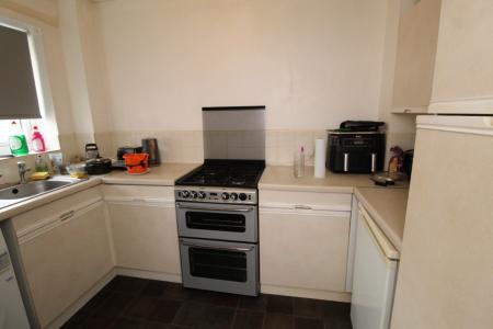 3 bedroom Detached house to let in Falcon Close, Lenton, Nottingham, NG7