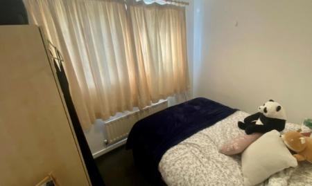 3 bedroom Detached house to let in Falcon Close, Lenton, Nottingham, NG7