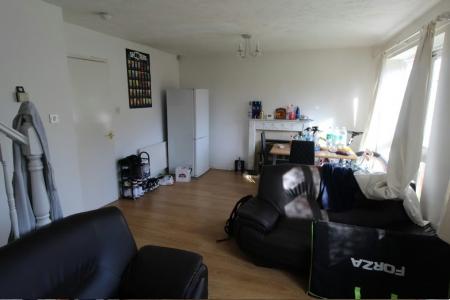 3 bedroom Detached house to let in Falcon Close, Lenton, Nottingham, NG7