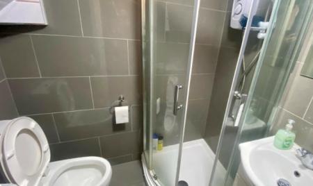 3 bedroom Detached house to let in Heron Drive, Lenton, Nottingham, NG7