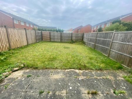 2 bedroom Semi-detached house to let in Heron Drive, Lenton, Nottingham, NG7