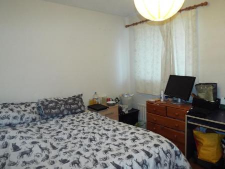 2 bedroom Semi-detached house to let in Heron Drive, Lenton, Nottingham, NG7