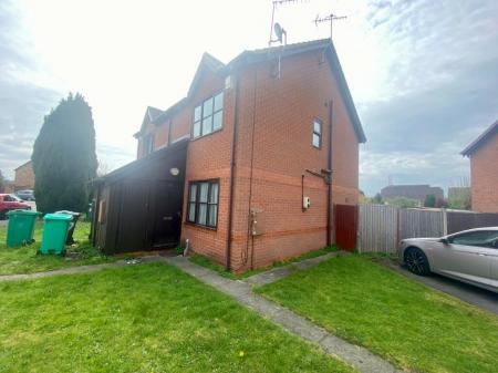 2 bedroom Semi-detached house to let in Heron Drive, Lenton, Nottingham, NG7