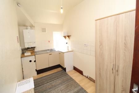 6 bedroom Terraced House to let in Derby Road, Lenton, Nottingham, NG7