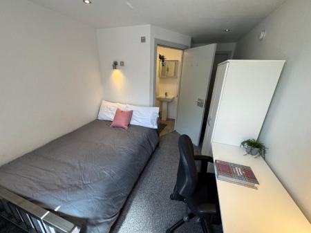 (Room) Middle Street, Beeston, NG9