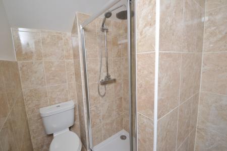 5 bedroom Semi-detached house to let in Trinity Avenue, Lenton, Nottingham, NG7