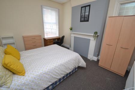 6 bedroom Semi-detached house to let in Willoughby Avenue, Lenton, Nottingham, NG7