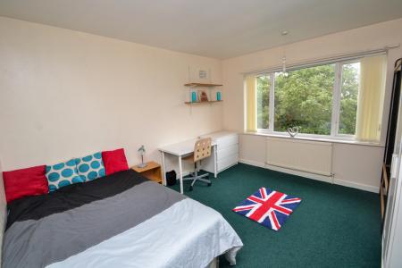 4 bedroom Detached house to let in (4 Bed) Derby Road, Lenton, Nottingham, NG7