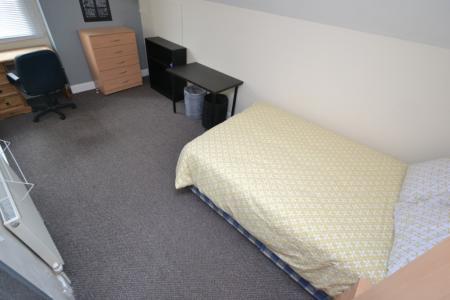 6 bedroom Semi-detached house for sale in Willoughby Avenue, Lenton, NG7