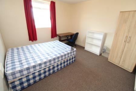 5 bedroom Terraced House to let in (5 Bed) Derby Road, Lenton, Nottingham, NG7
