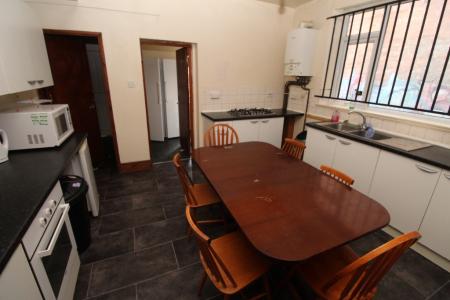 5 bedroom Terraced House to let in (5 Bed) Derby Road, Lenton, Nottingham, NG7