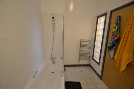 2 bedroom Flat to let in Portland Square, Arboretum, Nottingham, NG7
