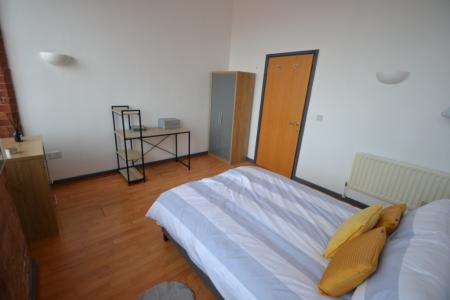 2 bedroom Flat to let in Portland Square, Arboretum, Nottingham, NG7