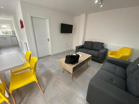 Queens Road East, Beeston, NG9