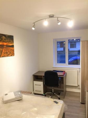 6 bedroom Detached house to let in Fletcher Road, Nottingham, NG9