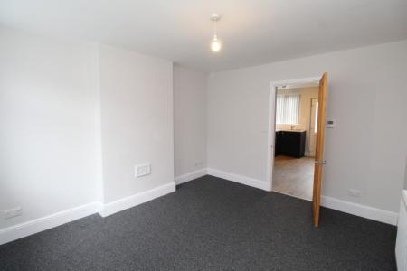 2 bedroom Flat to let in Bridge Street, Long Eaton