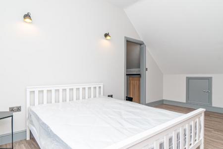 1 bedroom Flat to let in Lower Parliament Street, City Centre, Nottingham, NG1