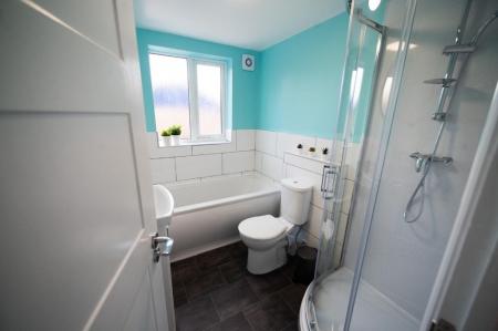 6 bedroom Semi-detached house to let in Salisbury Street, Beeston, NG9